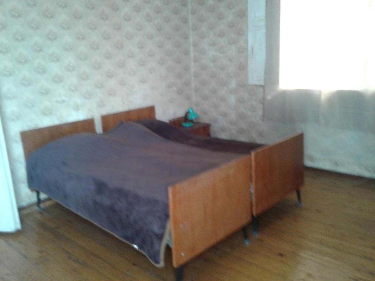 Levani'S Guesthouse Zugdidi Exteriör bild