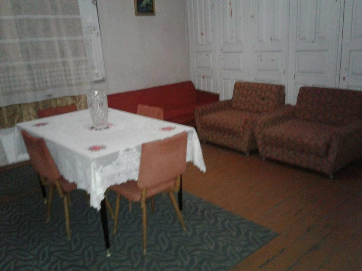 Levani'S Guesthouse Zugdidi Exteriör bild