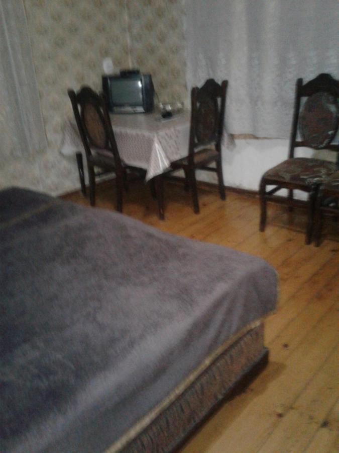 Levani'S Guesthouse Zugdidi Exteriör bild